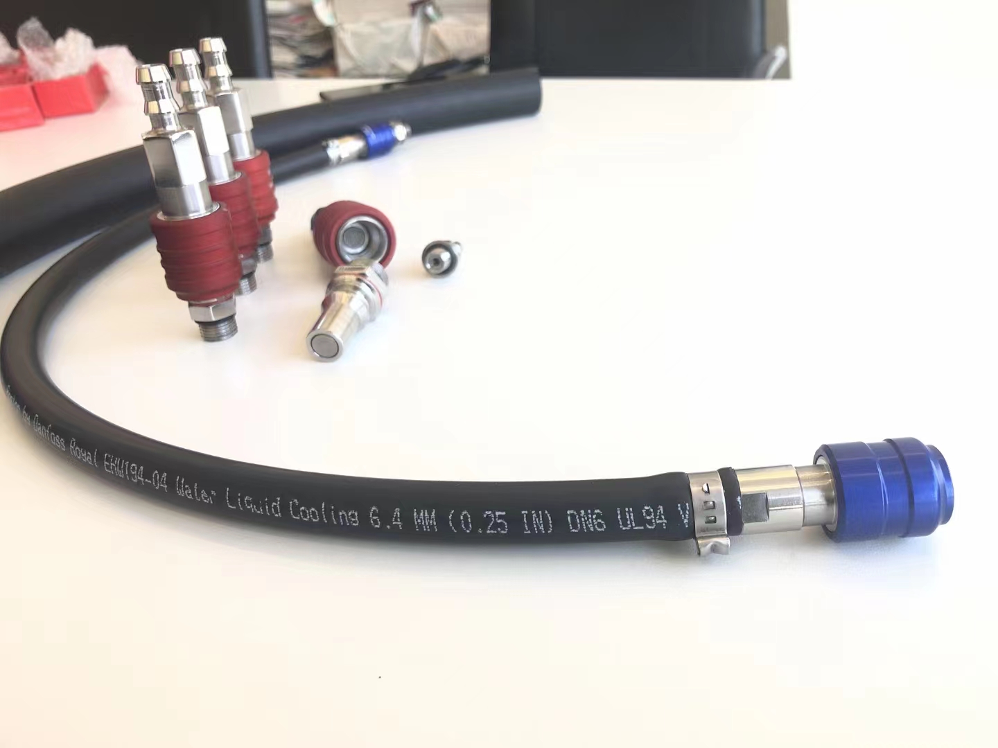 高壓鋼絲膠管的特點及應用